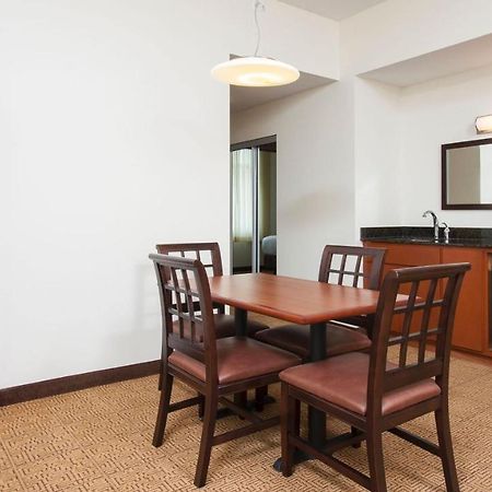 Hyatt Place Des Moines Downtown Екстер'єр фото