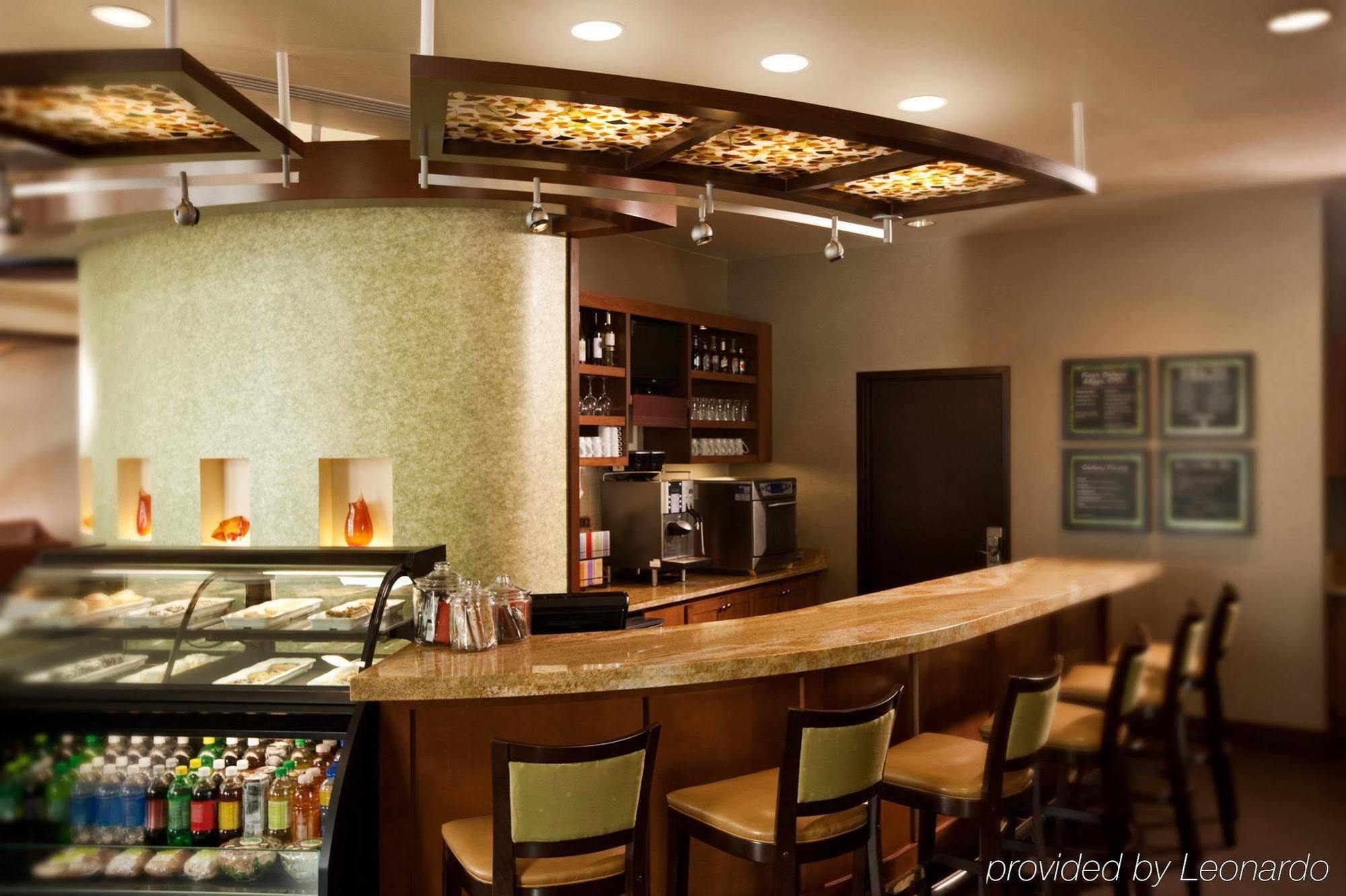 Hyatt Place Des Moines Downtown Ресторан фото