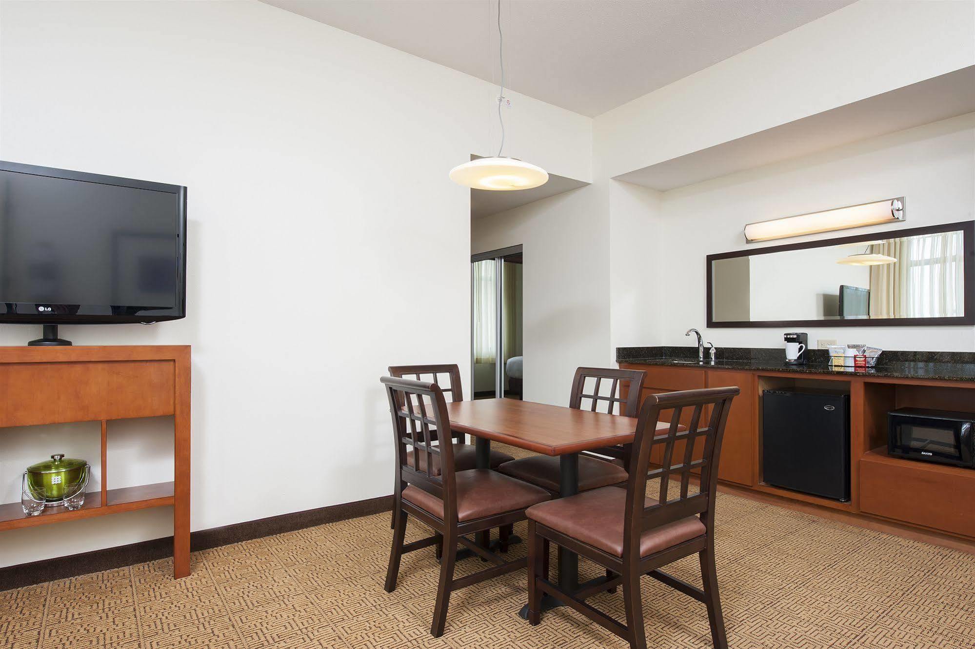 Hyatt Place Des Moines Downtown Екстер'єр фото