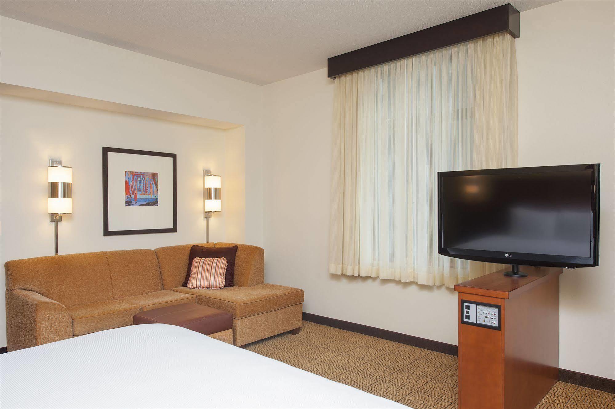 Hyatt Place Des Moines Downtown Екстер'єр фото
